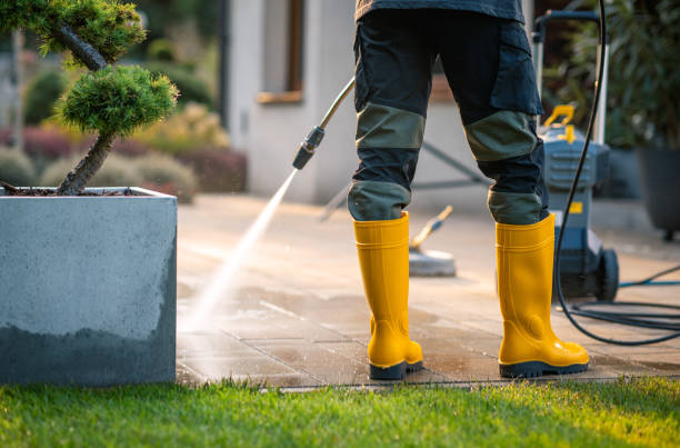 Best Commercial Pressure Washing  in Hallowell, ME